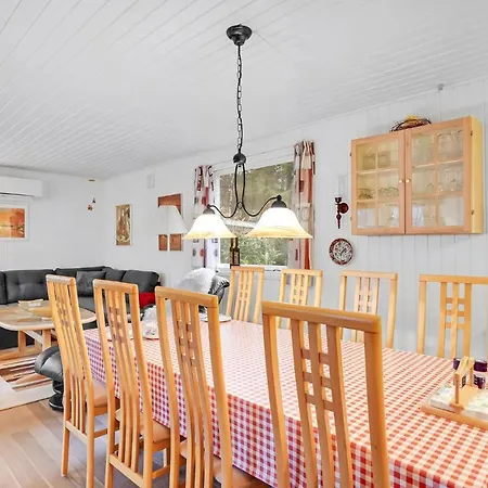 Gorgeous In With Wifi *